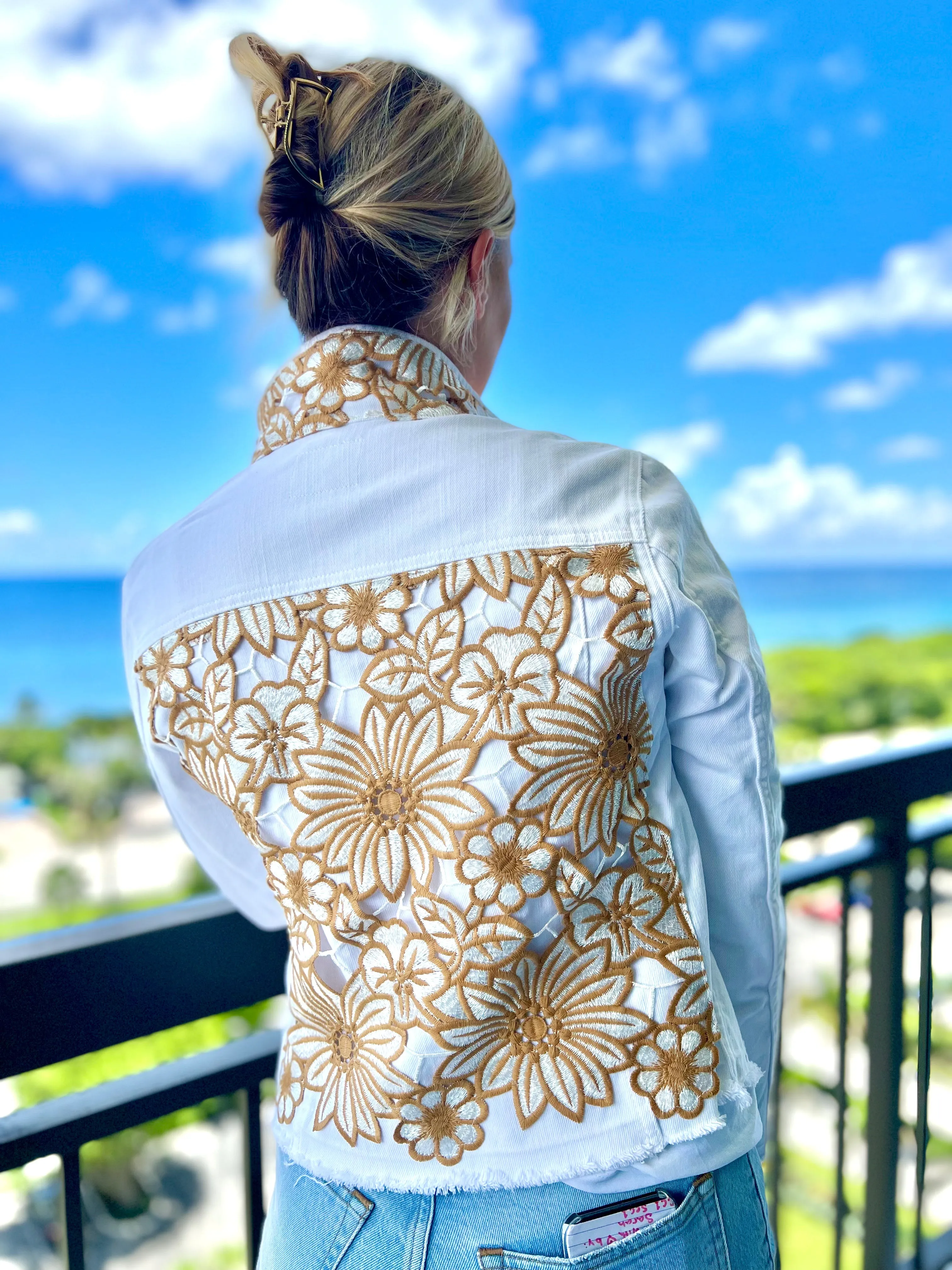 The White Denim Jacket / White Woven Design